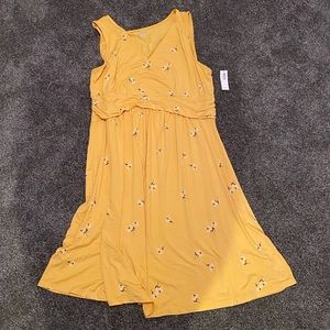NWT! Old Navy maternity dress